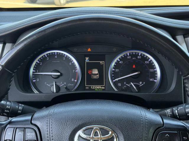 used 2019 Toyota Highlander car, priced at $22,554