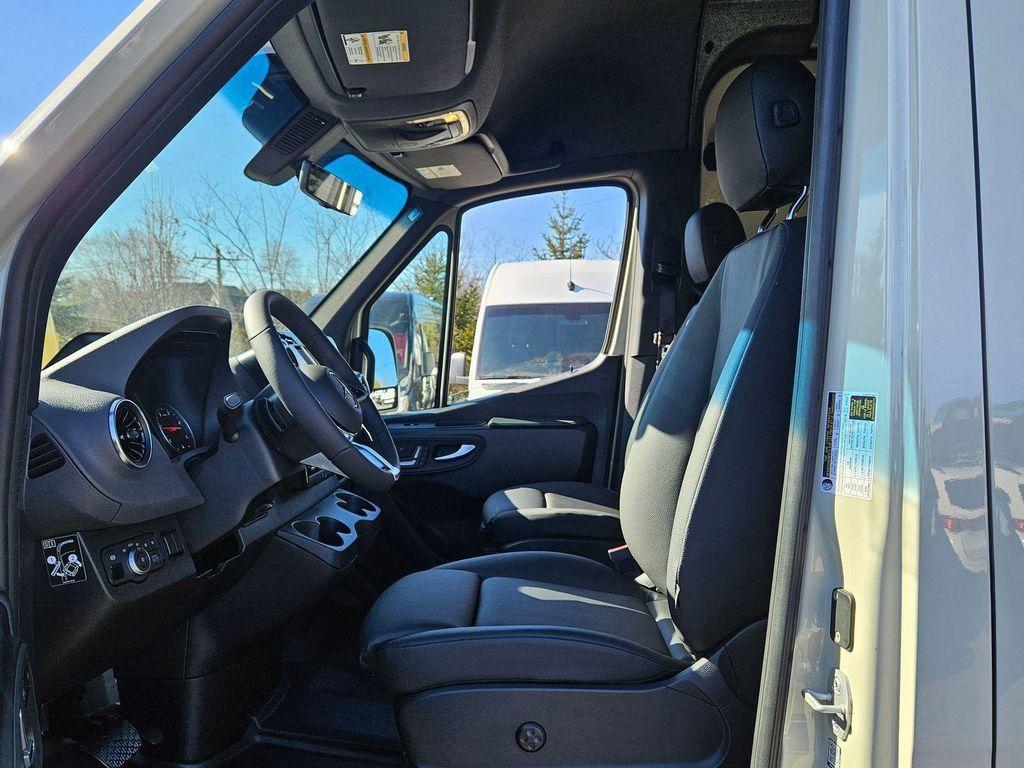 new 2026 Mercedes-Benz Sprinter 2500 car, priced at $79,448