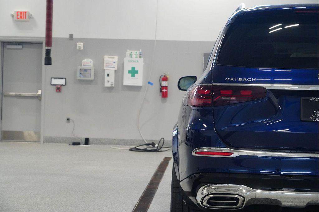 new 2026 Mercedes-Benz Maybach GLS 600 car, priced at $212,055