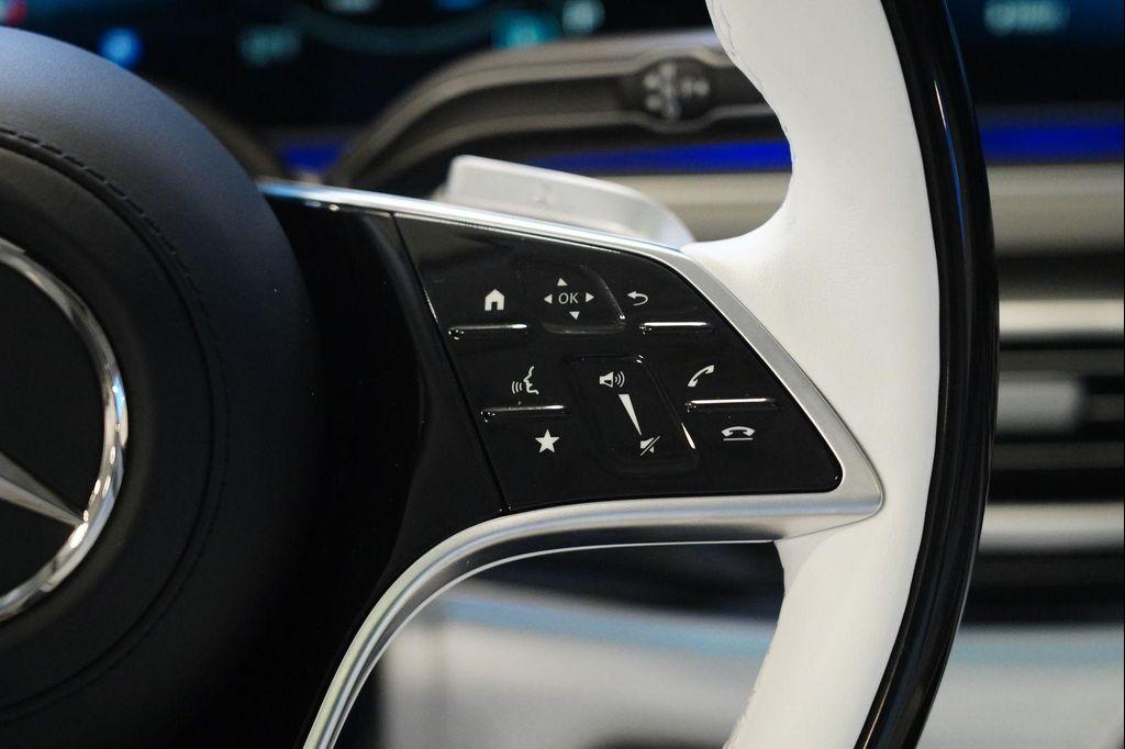 new 2026 Mercedes-Benz Maybach GLS 600 car, priced at $212,055