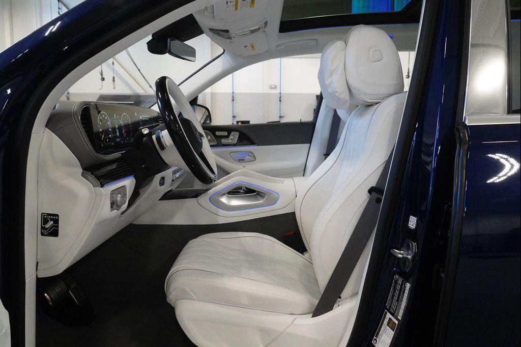 new 2026 Mercedes-Benz Maybach GLS 600 car, priced at $212,055