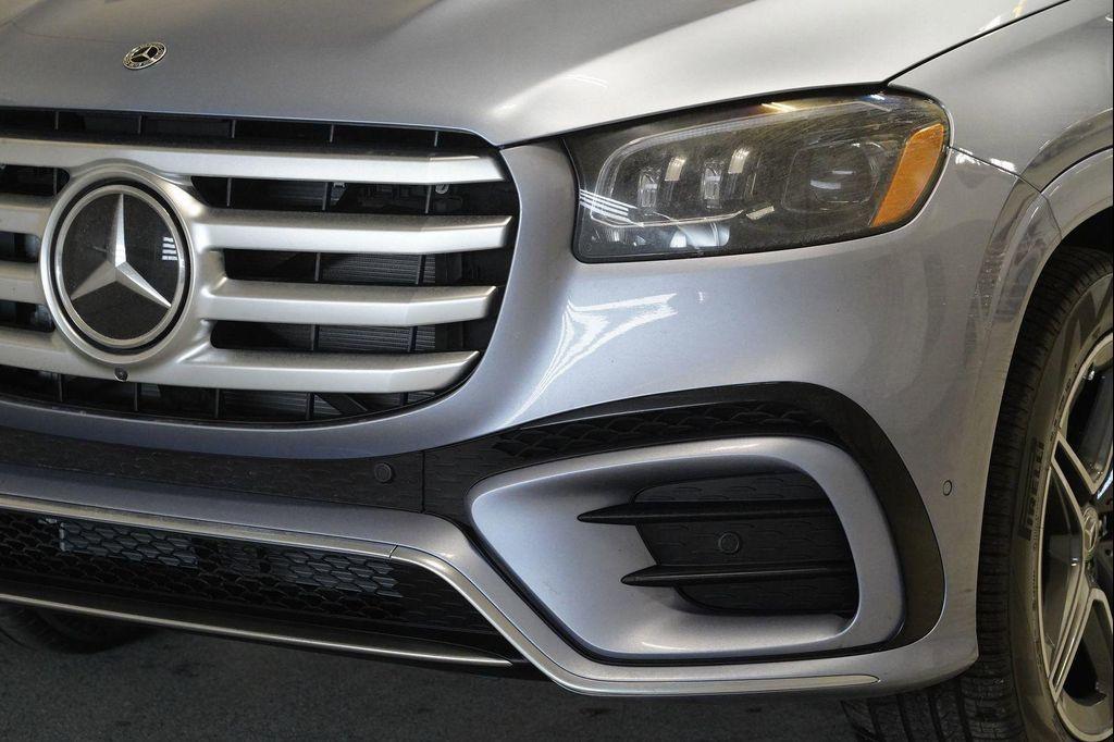 new 2026 Mercedes-Benz GLS 450 car, priced at $107,650