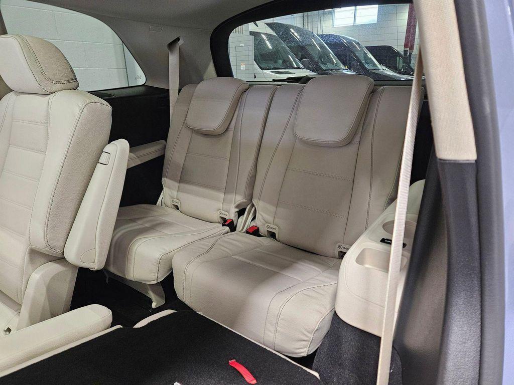 new 2026 Mercedes-Benz GLS 450 car, priced at $107,650