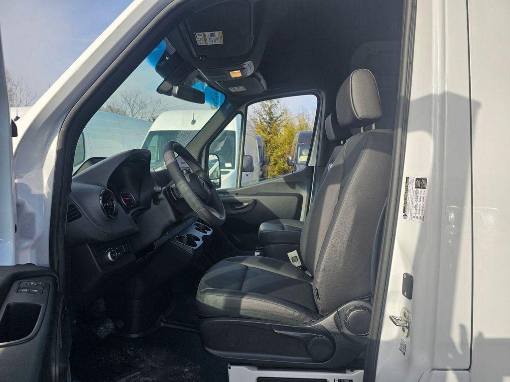 new 2025 Mercedes-Benz Sprinter 2500 car, priced at $62,405