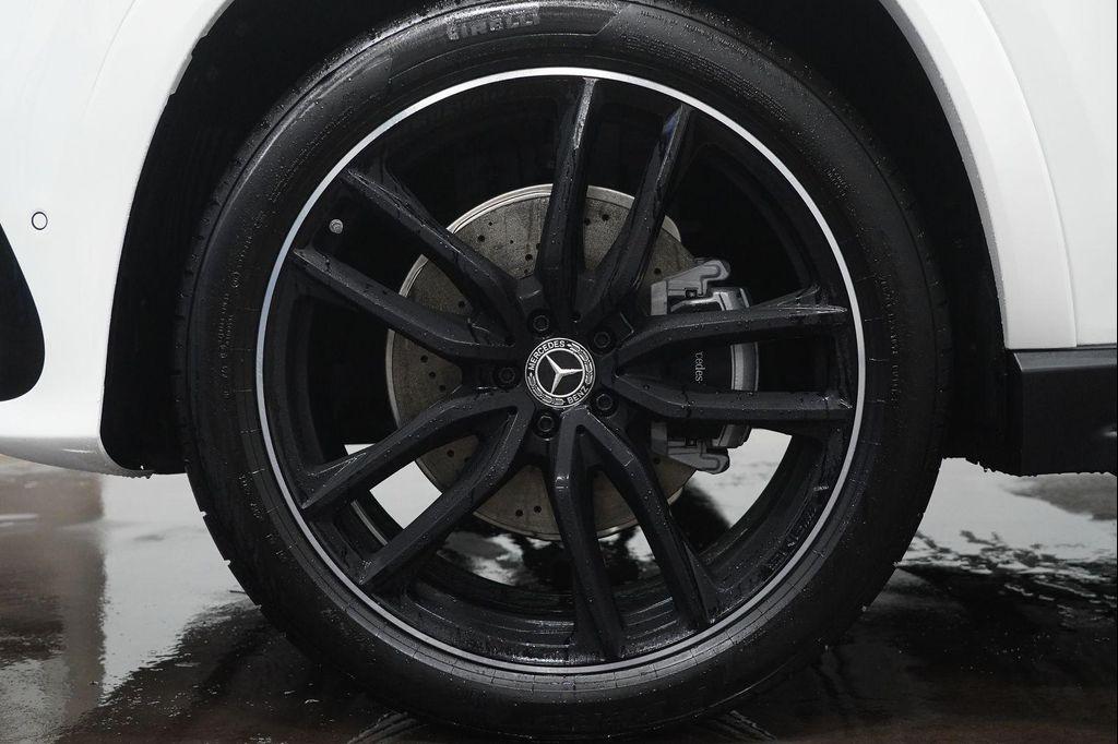 new 2026 Mercedes-Benz GLS 580 car, priced at $124,620