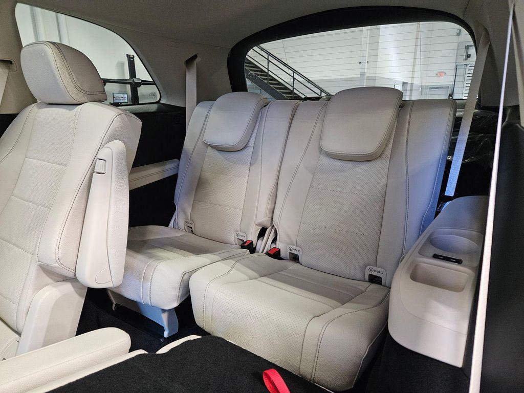 new 2026 Mercedes-Benz GLS 450 car, priced at $92,430