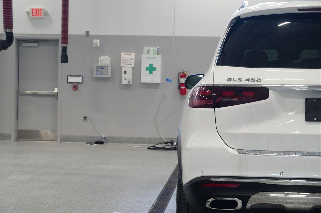 new 2026 Mercedes-Benz GLS 450 car, priced at $92,430