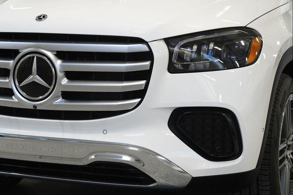 new 2026 Mercedes-Benz GLS 450 car, priced at $92,430