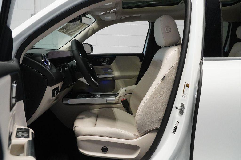 new 2026 Mercedes-Benz GLB 250 car, priced at $53,075