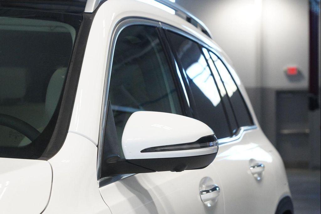 new 2026 Mercedes-Benz GLB 250 car, priced at $53,075