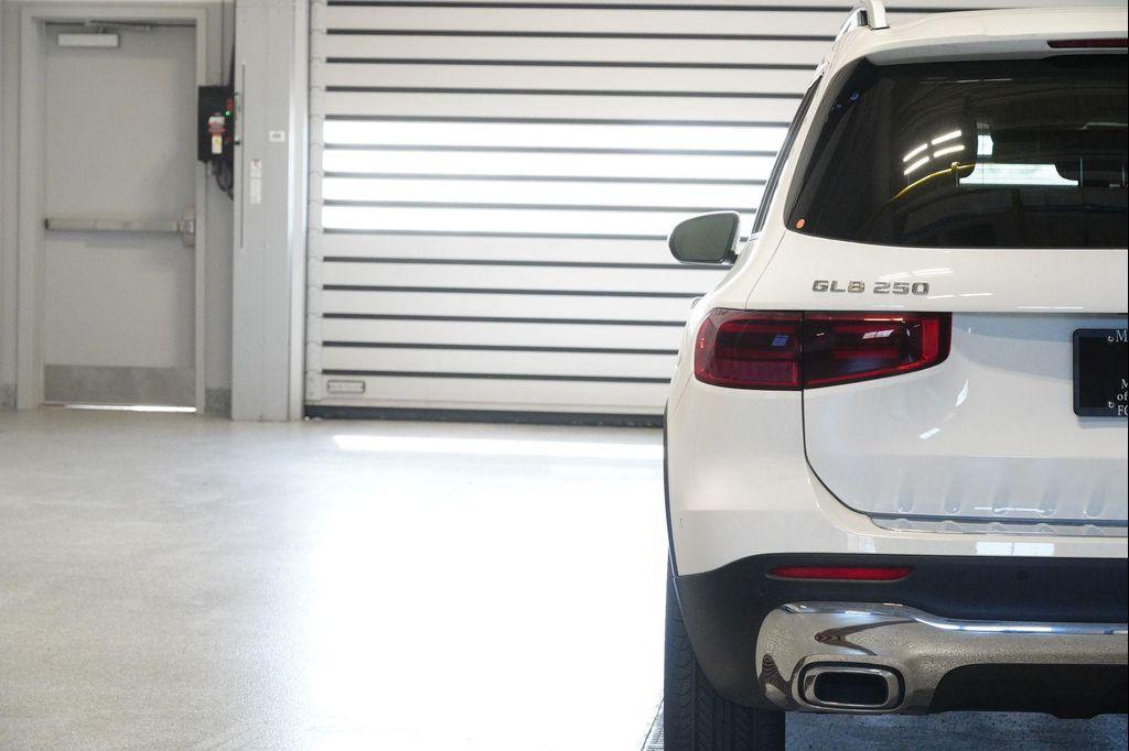 new 2026 Mercedes-Benz GLB 250 car, priced at $53,075