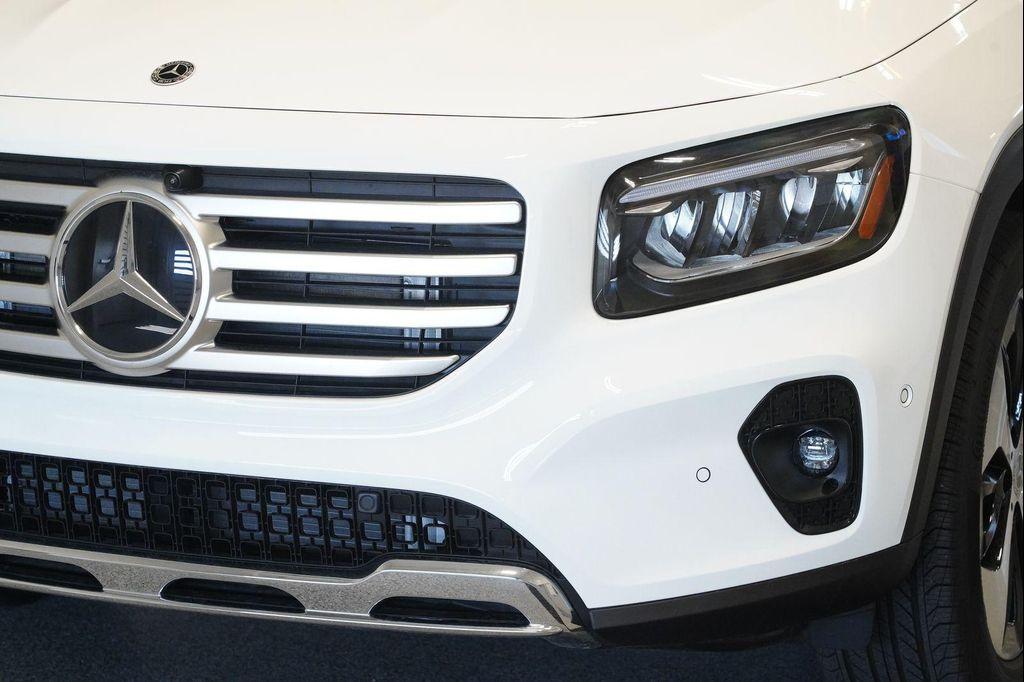 new 2026 Mercedes-Benz GLB 250 car, priced at $53,075