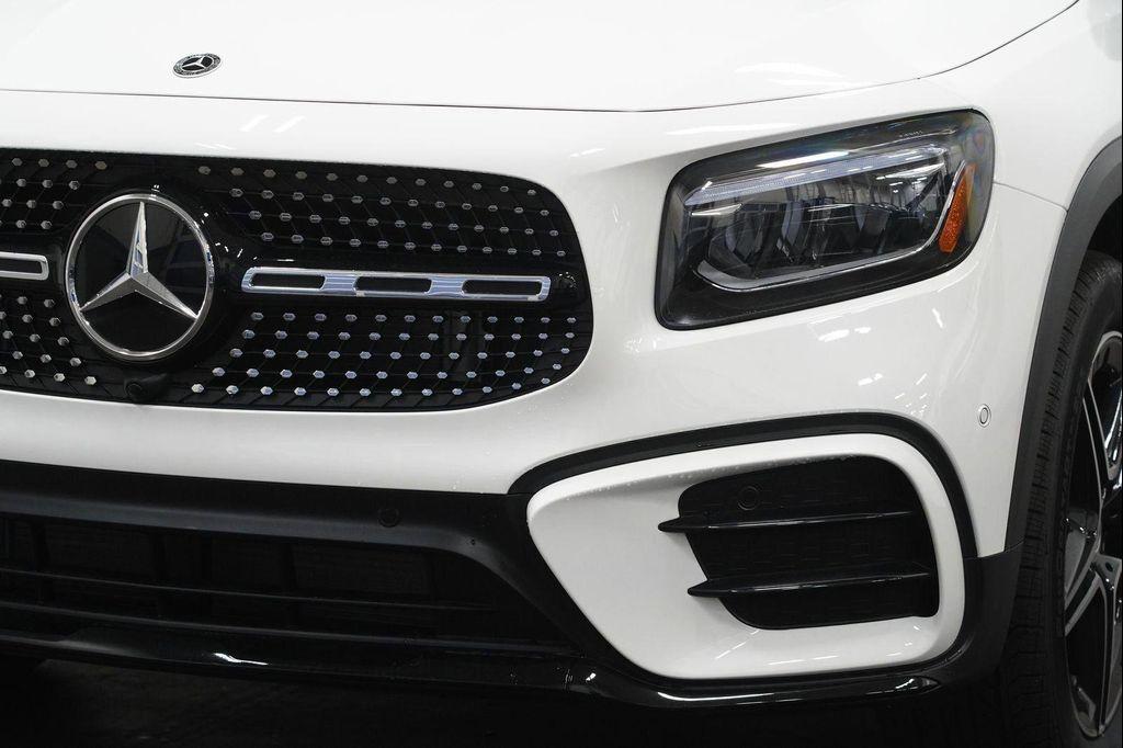 new 2026 Mercedes-Benz GLB 250 car, priced at $59,200