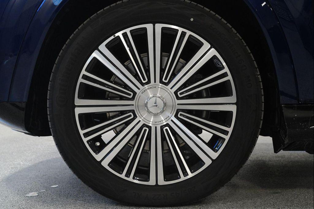 new 2026 Mercedes-Benz Maybach GLS 600 car, priced at $193,005