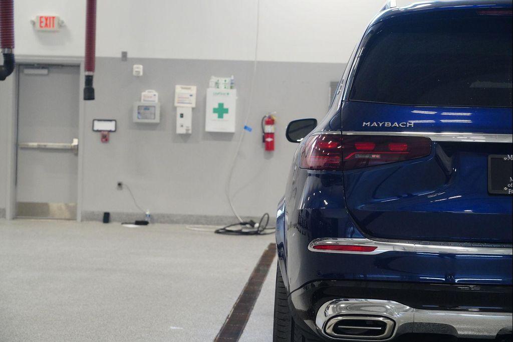 new 2026 Mercedes-Benz Maybach GLS 600 car, priced at $193,005