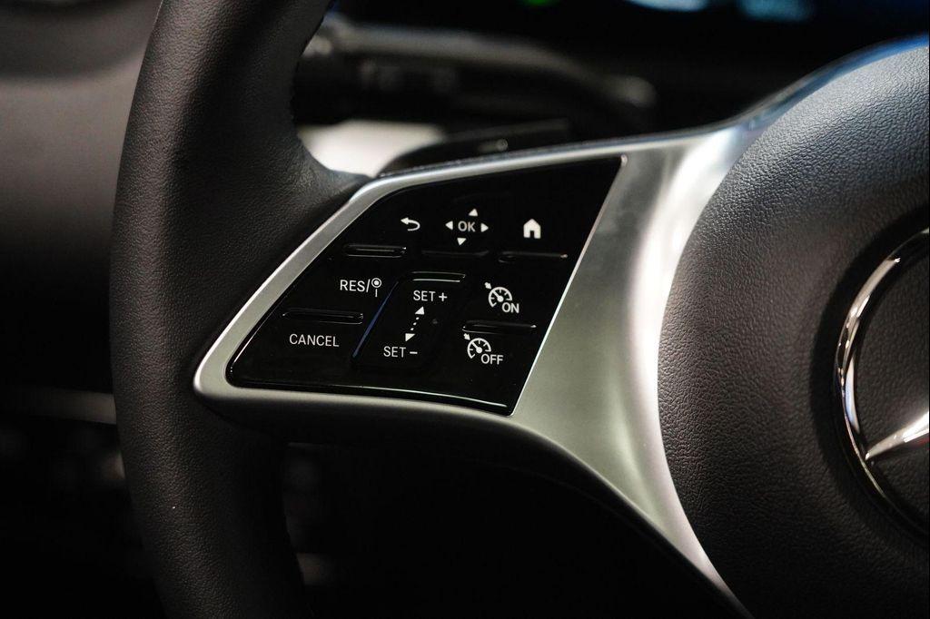 used 2025 Mercedes-Benz GLB 250 car, priced at $42,984