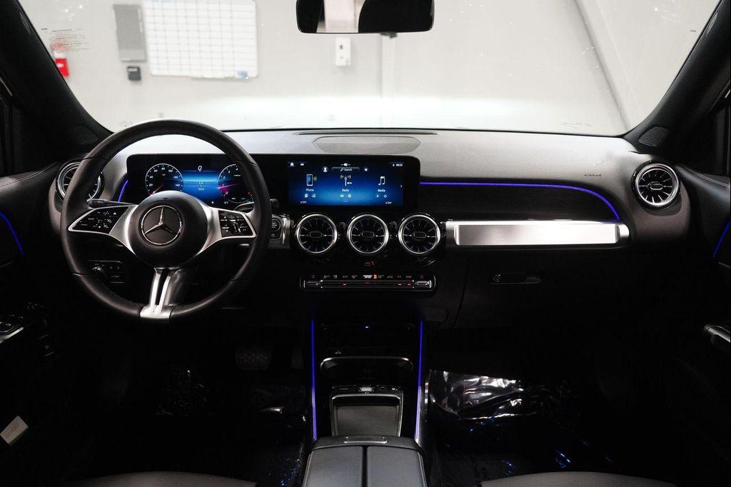 used 2025 Mercedes-Benz GLB 250 car, priced at $42,984