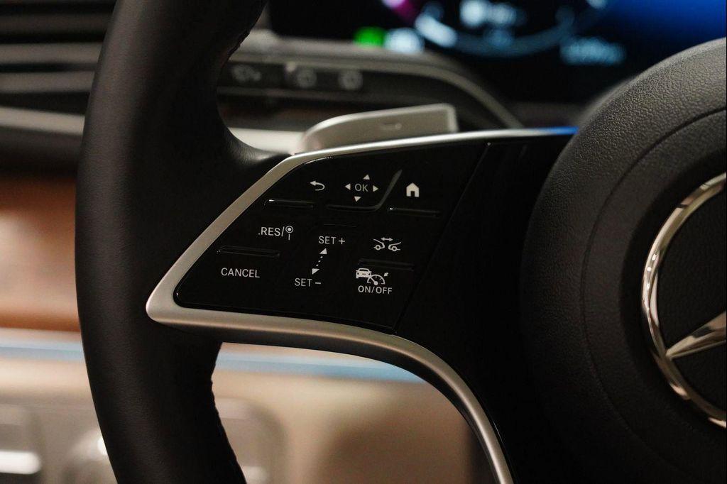 used 2025 Mercedes-Benz GLE 350 car, priced at $63,329