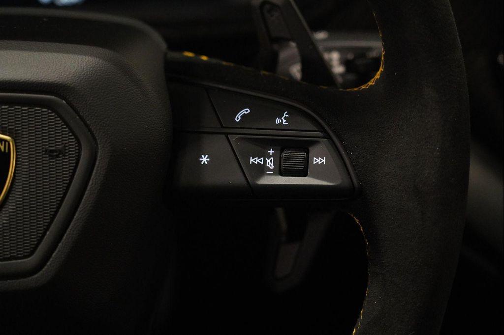 used 2024 Lamborghini Urus car, priced at $309,897