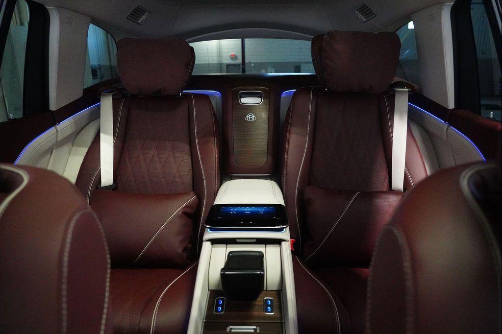 new 2026 Mercedes-Benz Maybach GLS 600 car, priced at $209,820