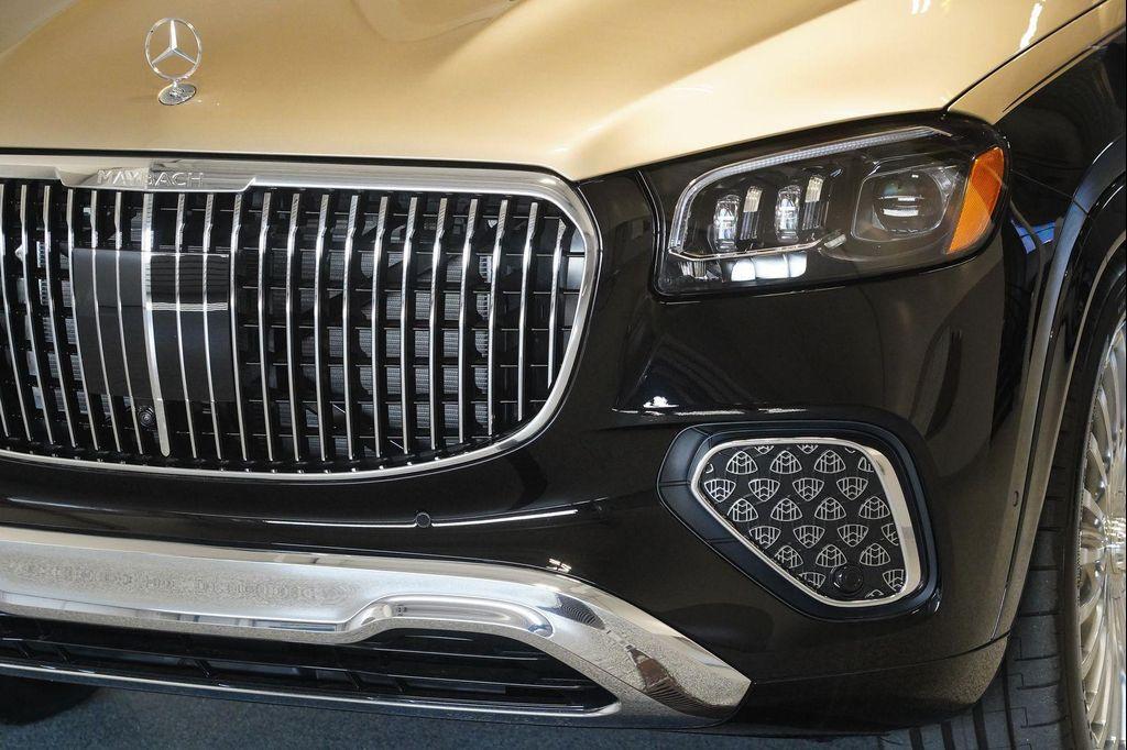 new 2026 Mercedes-Benz Maybach GLS 600 car, priced at $209,820
