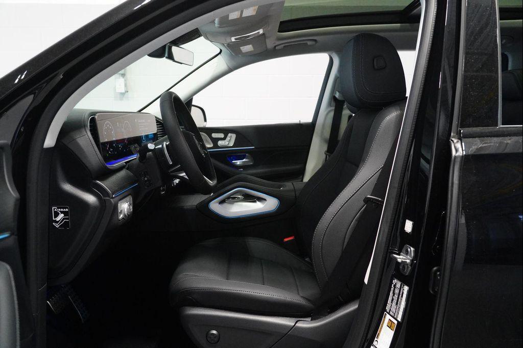 new 2026 Mercedes-Benz GLS 450 car, priced at $98,550