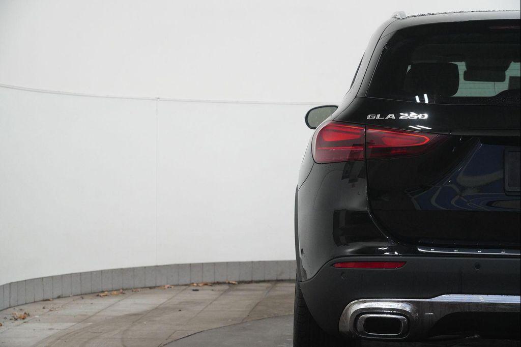 new 2026 Mercedes-Benz GLA 250 car, priced at $53,295