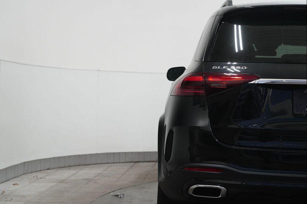new 2026 Mercedes-Benz GLE 350 car, priced at $73,865