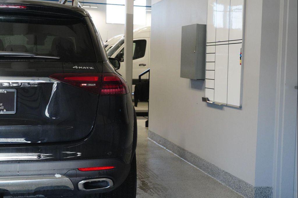 new 2026 Mercedes-Benz GLE 350 car, priced at $72,850