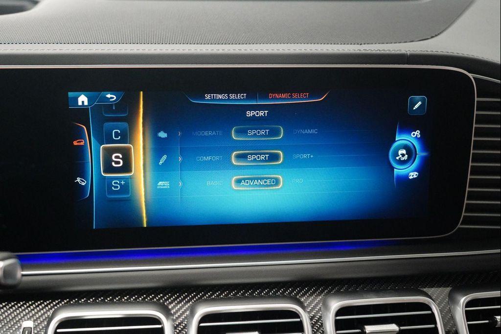 Mercedes-Benz GLS view 26