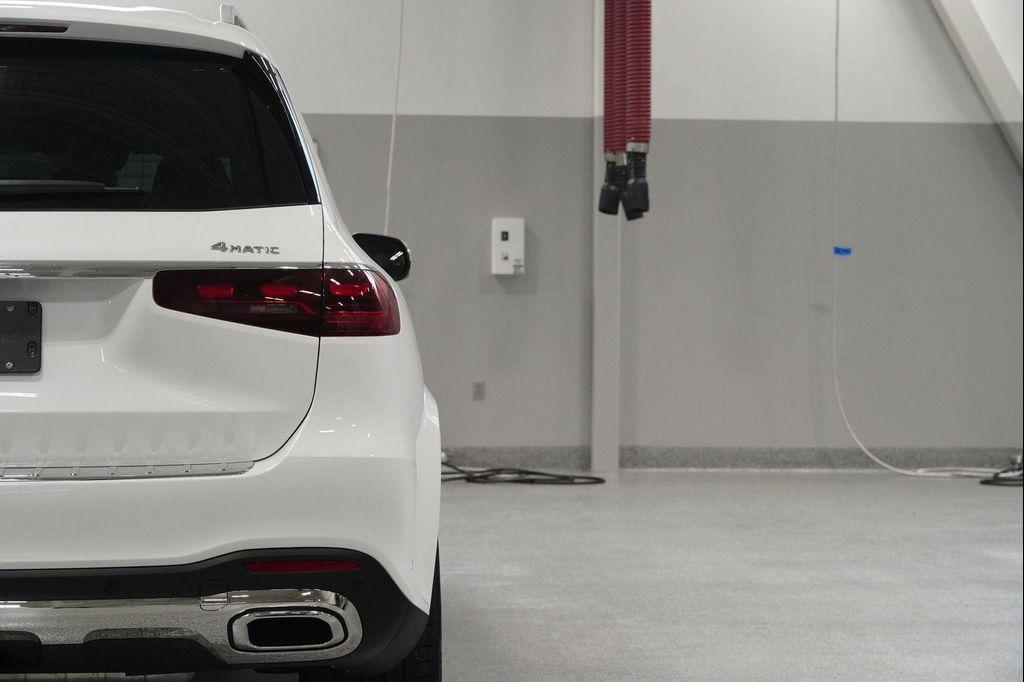 new 2026 Mercedes-Benz GLS 450 car, priced at $107,320