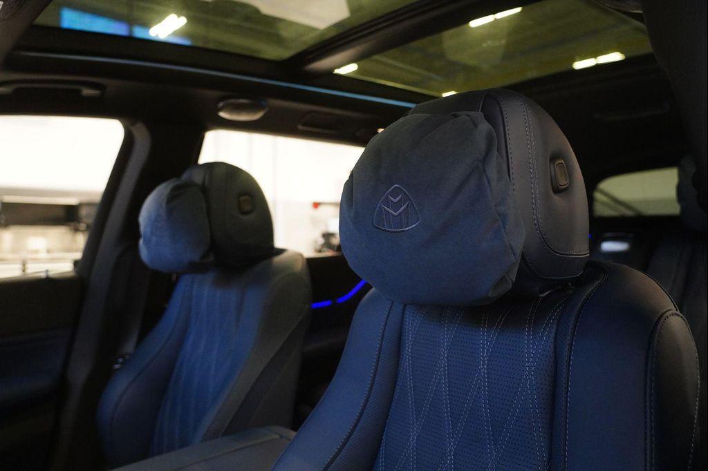 new 2026 Mercedes-Benz Maybach GLS 600 car, priced at $190,955