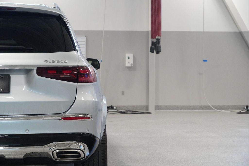 new 2026 Mercedes-Benz Maybach GLS 600 car, priced at $190,955
