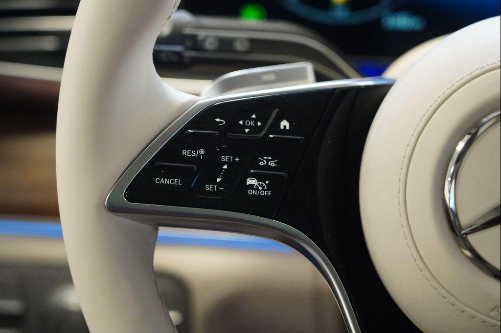 new 2026 Mercedes-Benz Maybach GLS 600 car, priced at $184,750