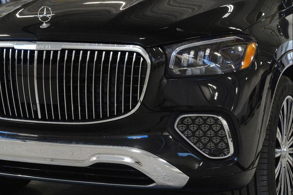 new 2026 Mercedes-Benz Maybach GLS 600 car, priced at $184,750