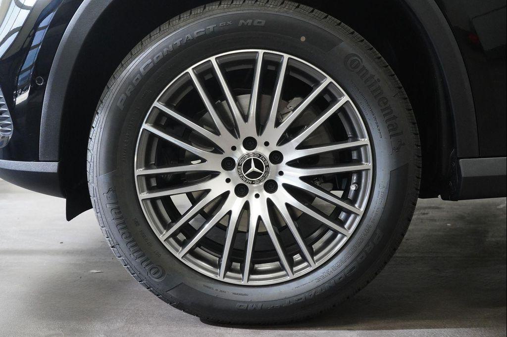 new 2026 Mercedes-Benz GLC 300 car, priced at $55,335