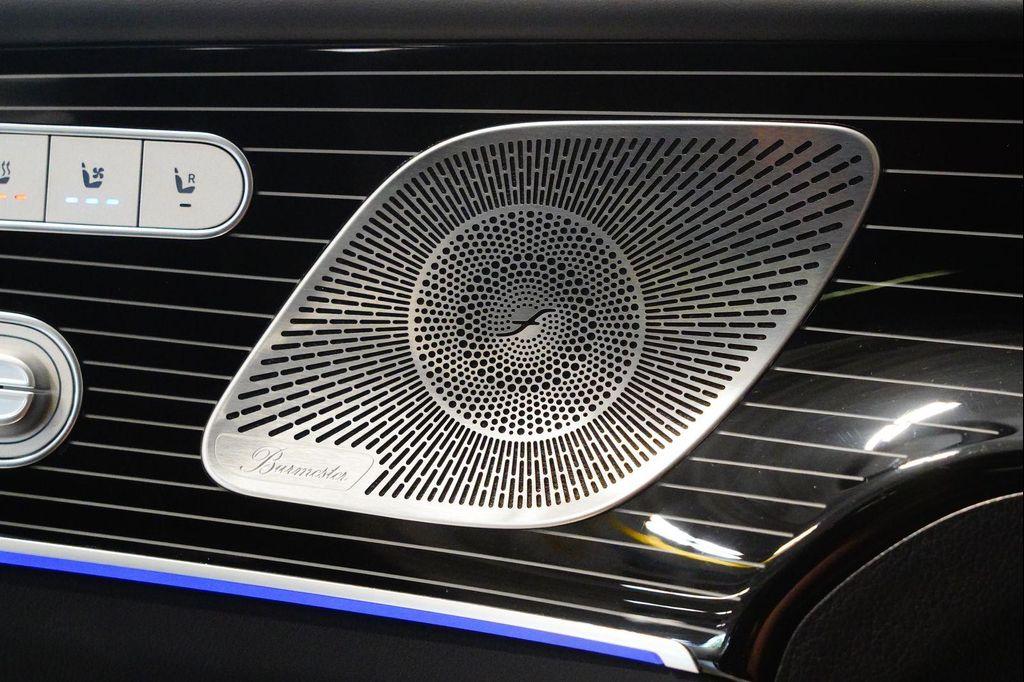Mercedes-Benz GLS view 29