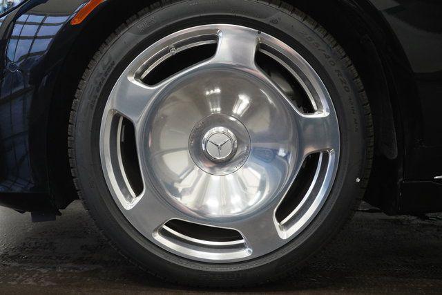 new 2025 Mercedes-Benz Maybach S 680 car, priced at $269,850