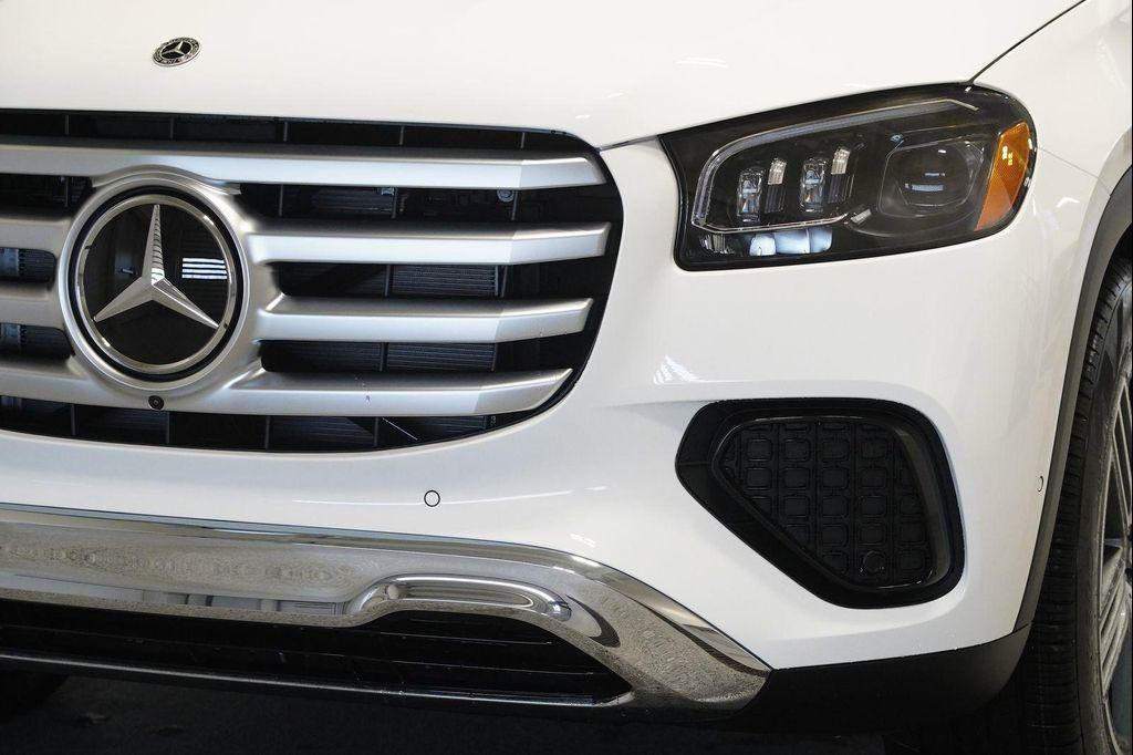 new 2026 Mercedes-Benz GLS 450 car, priced at $94,530