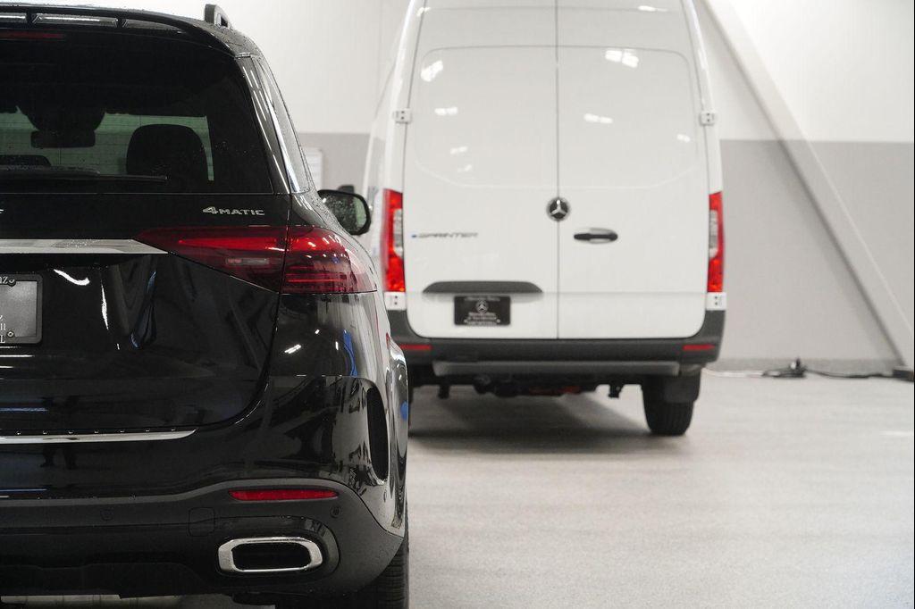 new 2026 Mercedes-Benz GLE 350 car, priced at $75,700