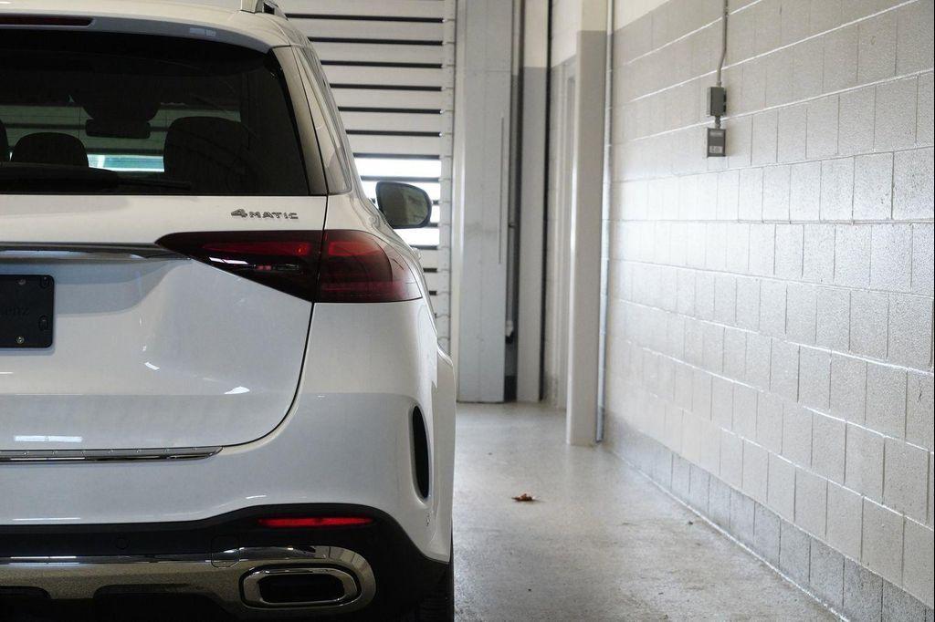 new 2026 Mercedes-Benz GLE 350 car, priced at $81,240