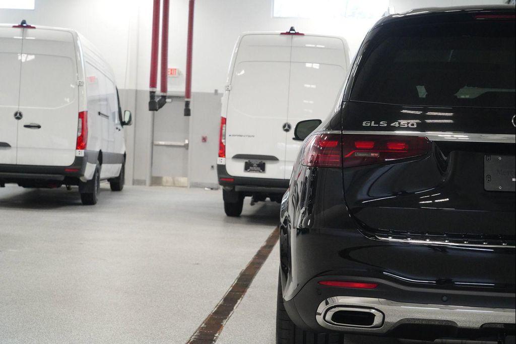 new 2026 Mercedes-Benz GLS 450 car, priced at $101,330