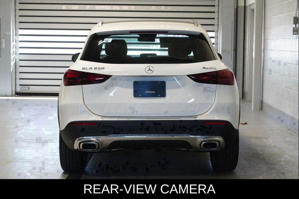 new 2026 Mercedes-Benz GLA 250 car, priced at $48,295