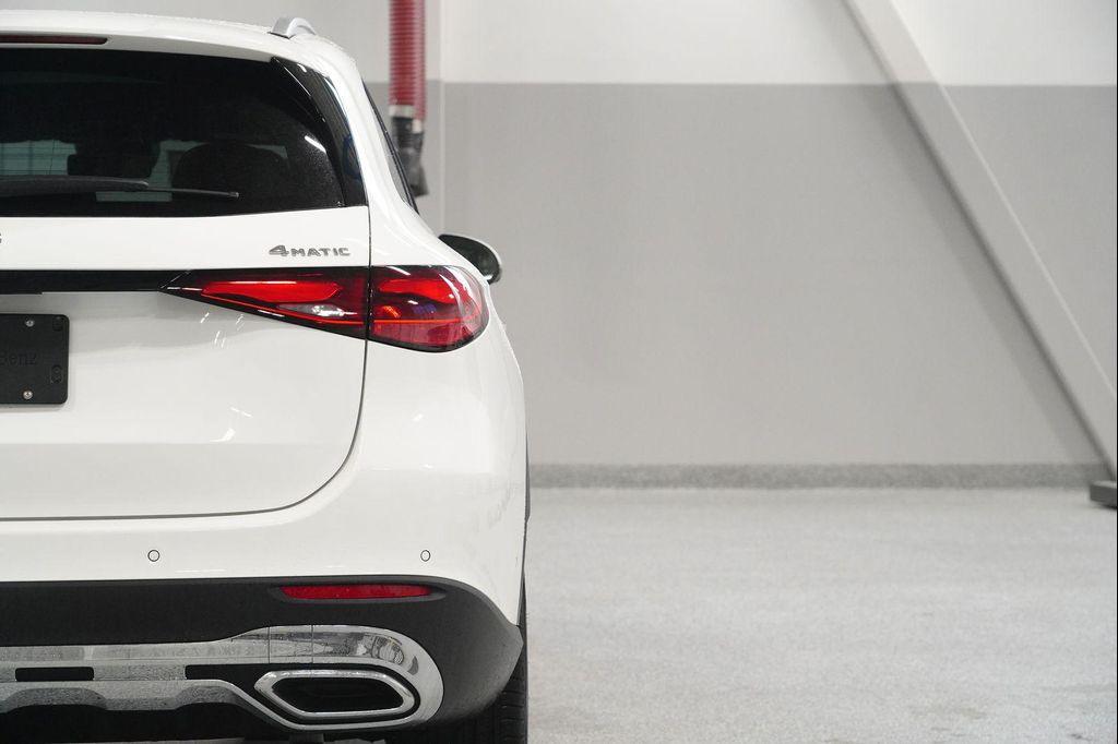 new 2026 Mercedes-Benz GLC 300 car, priced at $55,550