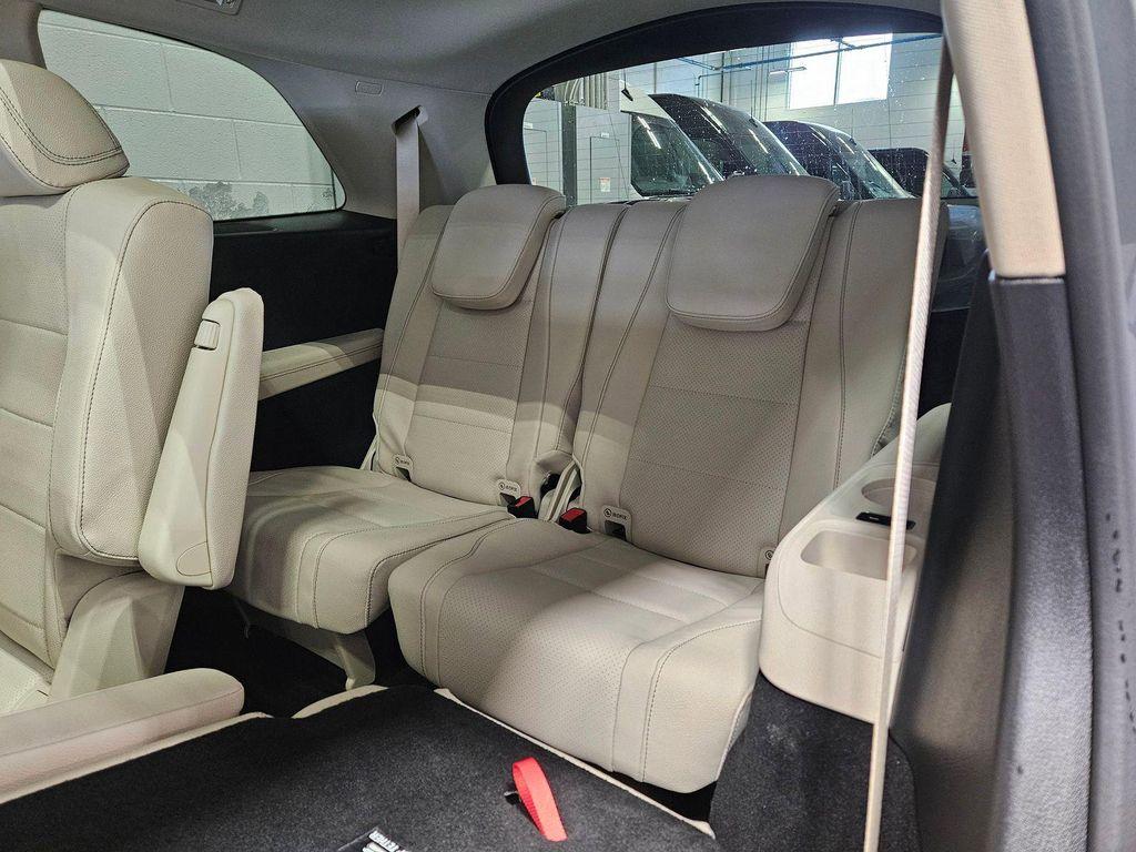 new 2026 Mercedes-Benz GLS 450 car, priced at $98,280