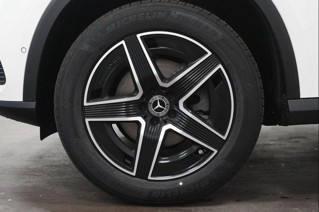 new 2026 Mercedes-Benz GLC 300 car, priced at $60,335