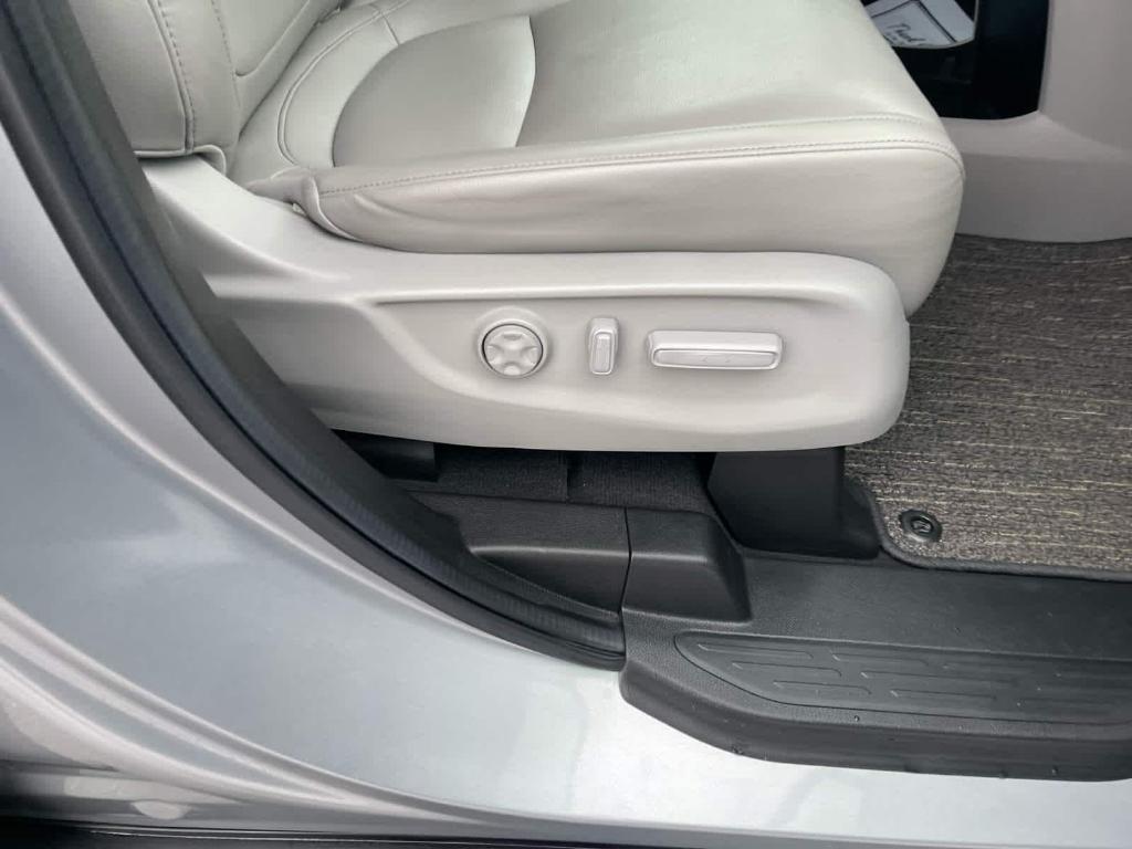 used 2024 Honda Odyssey car, priced at $36,814