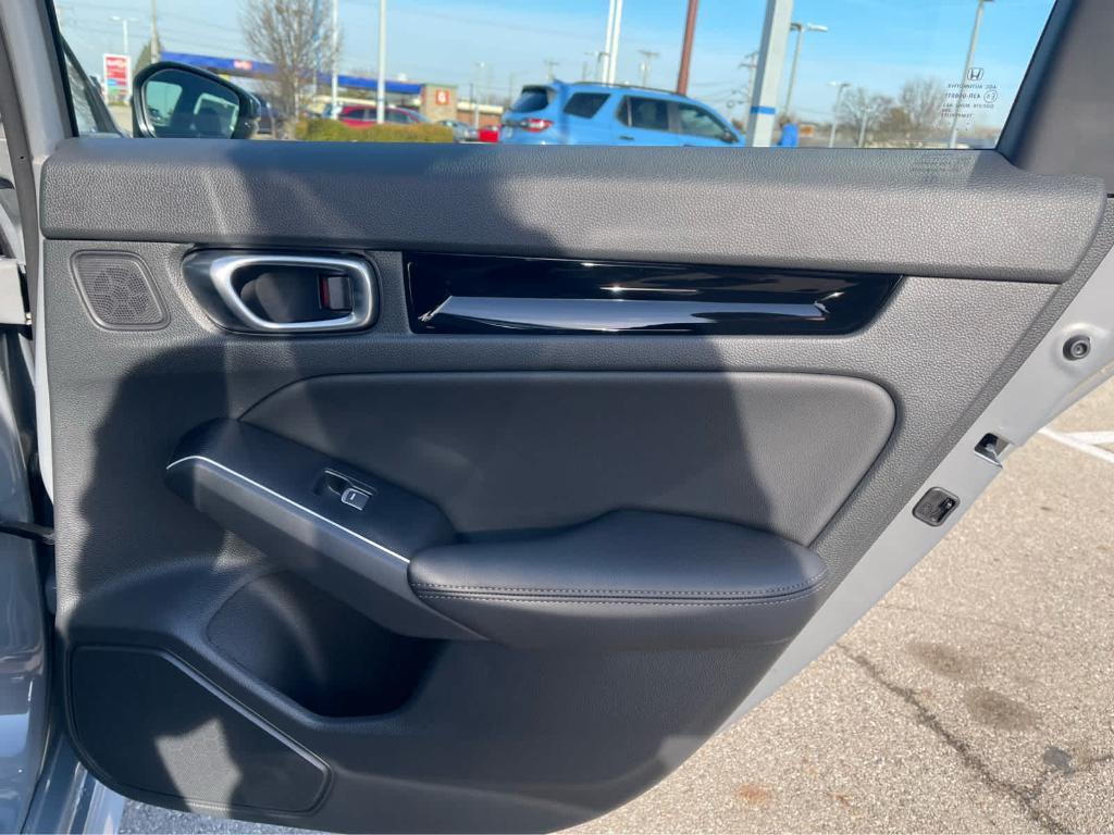 new 2026 Honda Civic Hybrid car, priced at $34,195