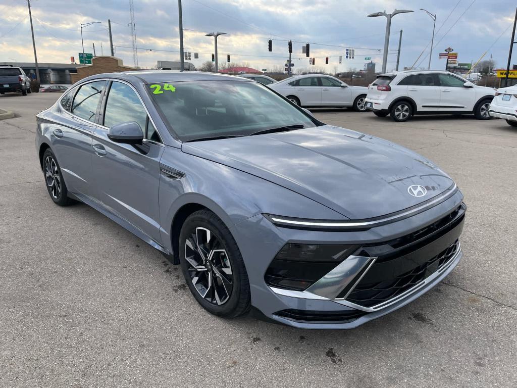 used 2024 Hyundai Sonata car, priced at $23,487