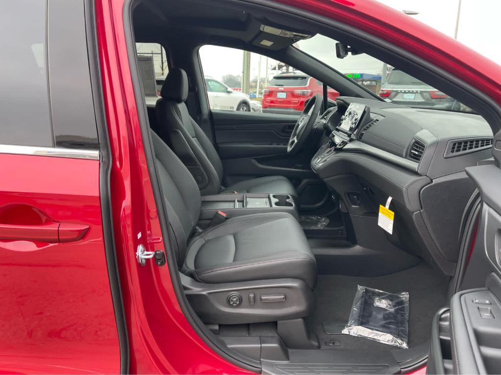 new 2026 Honda Odyssey car, priced at $46,095